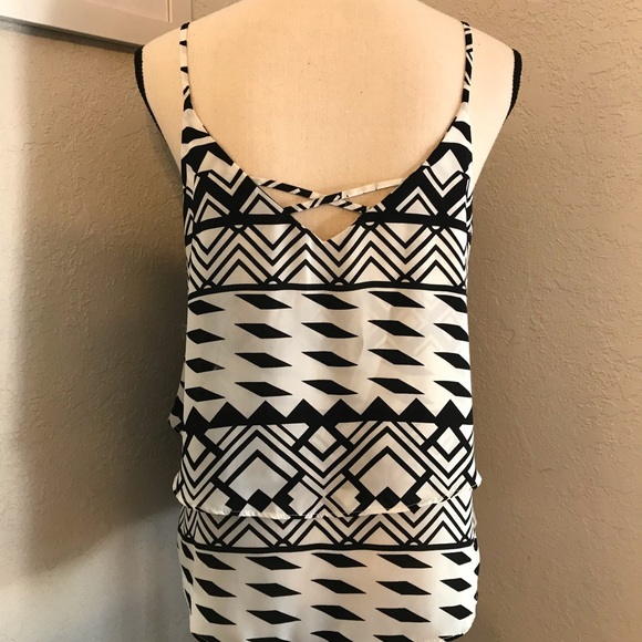 ⚫️⚪️ TANK TOP - Picture 4 of 5